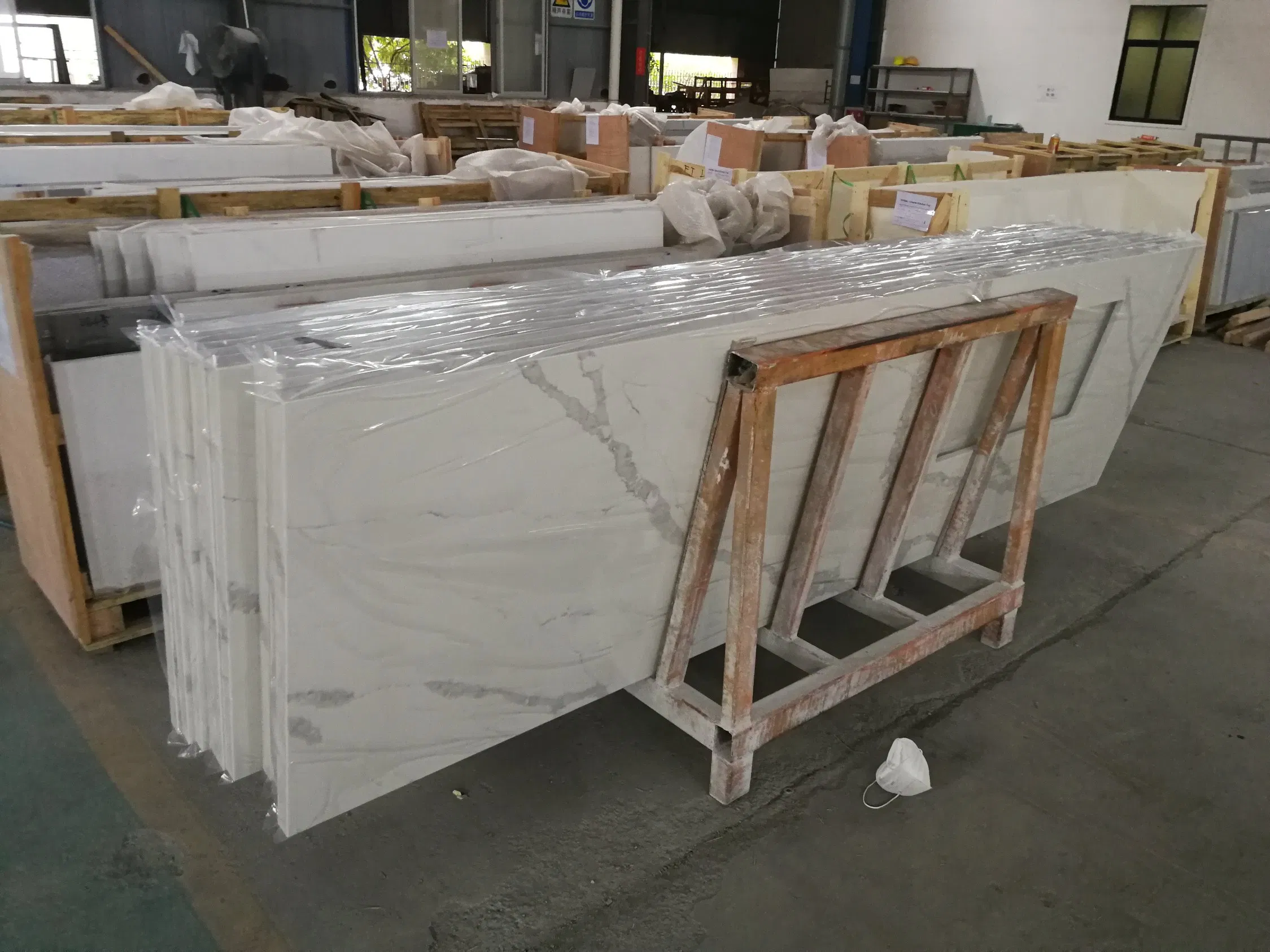 Artificial Stone Slab Calacatta Quartz for Kitchen Countertop/Vanity/Table 3200*1600mm