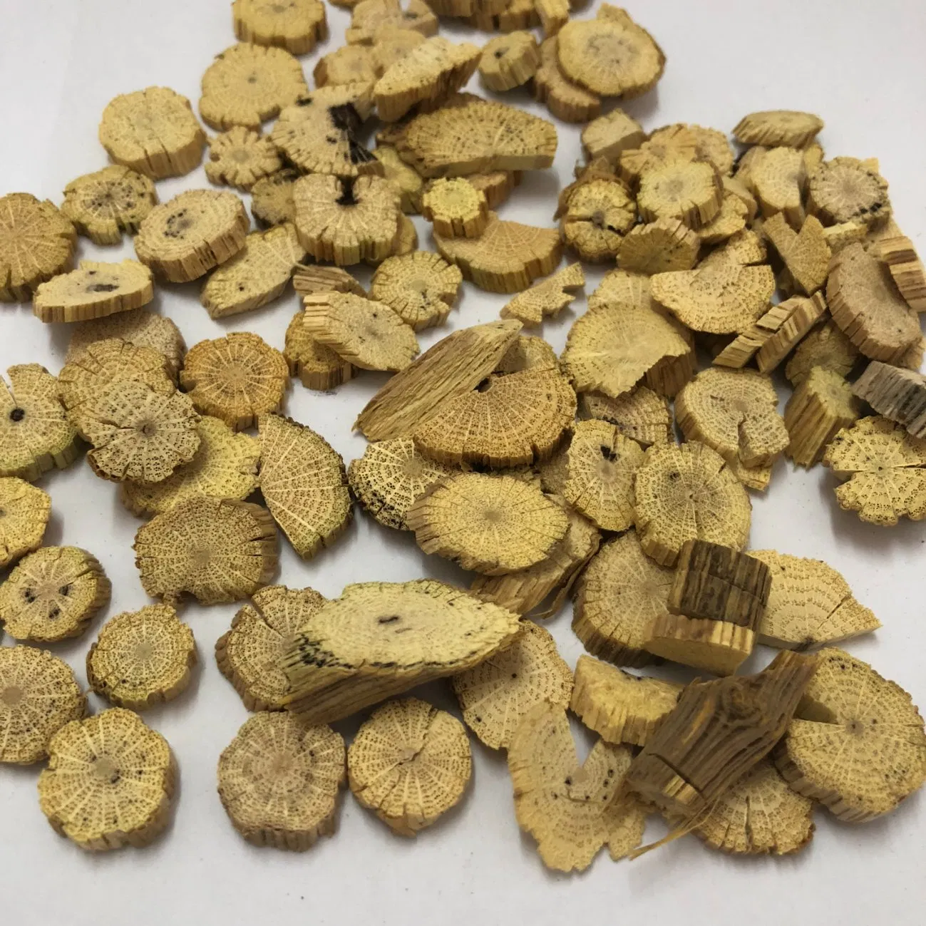 Mu Tong Hot Sale Herbal Medicine Caulis Clematidis Armandii for Oedema