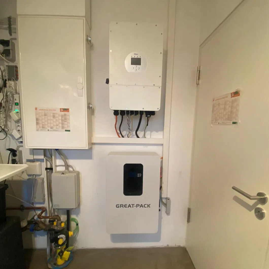 OEM 3 Phase 380V 10kw 12kw 15kw 20kw PV Panel Hybrid Energy Roof Mounting Solar System for House