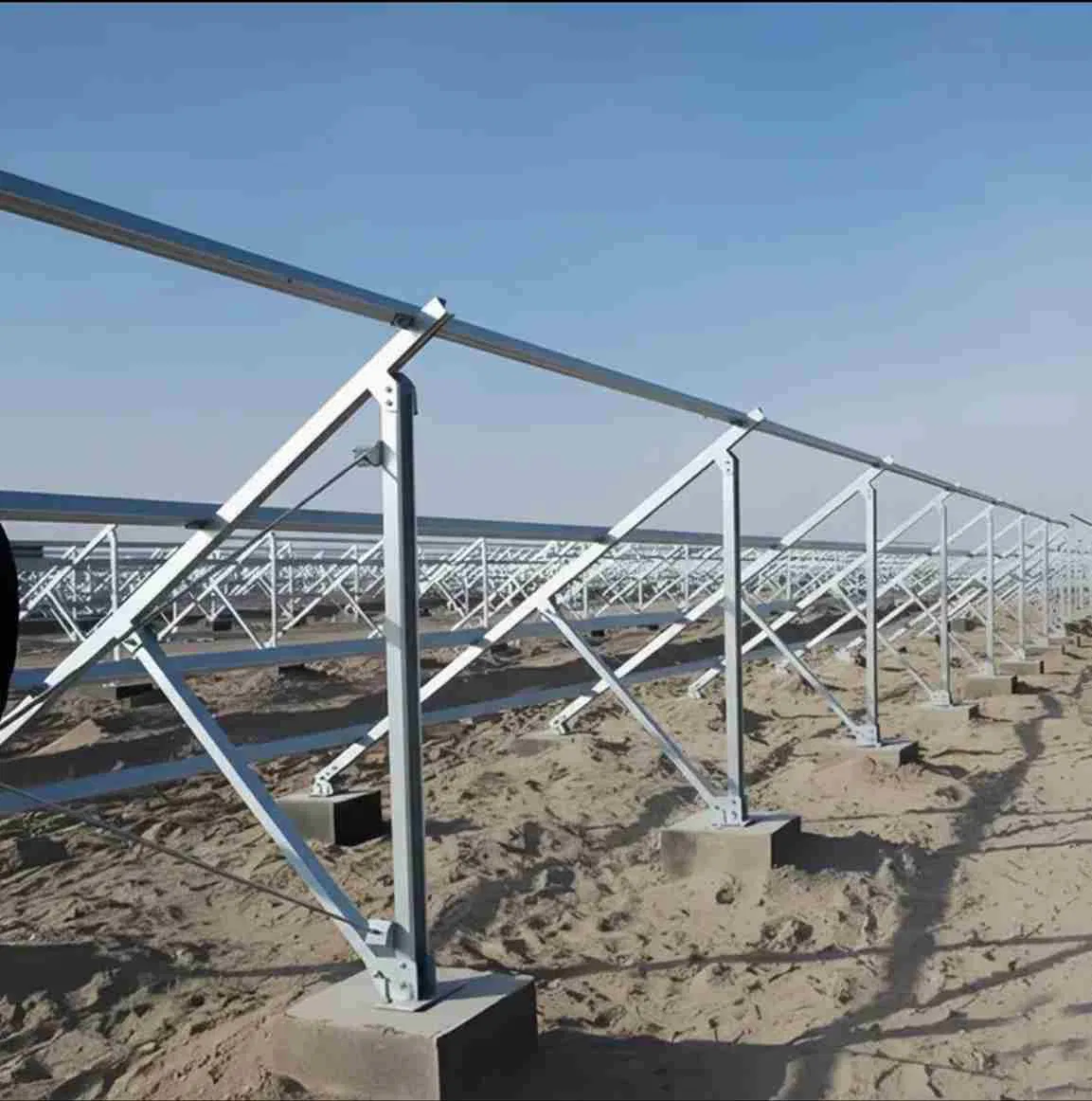 Efficient Tile Roof Solar Mounting Solution Solar Panel Mounting Bracket for Quick Installation