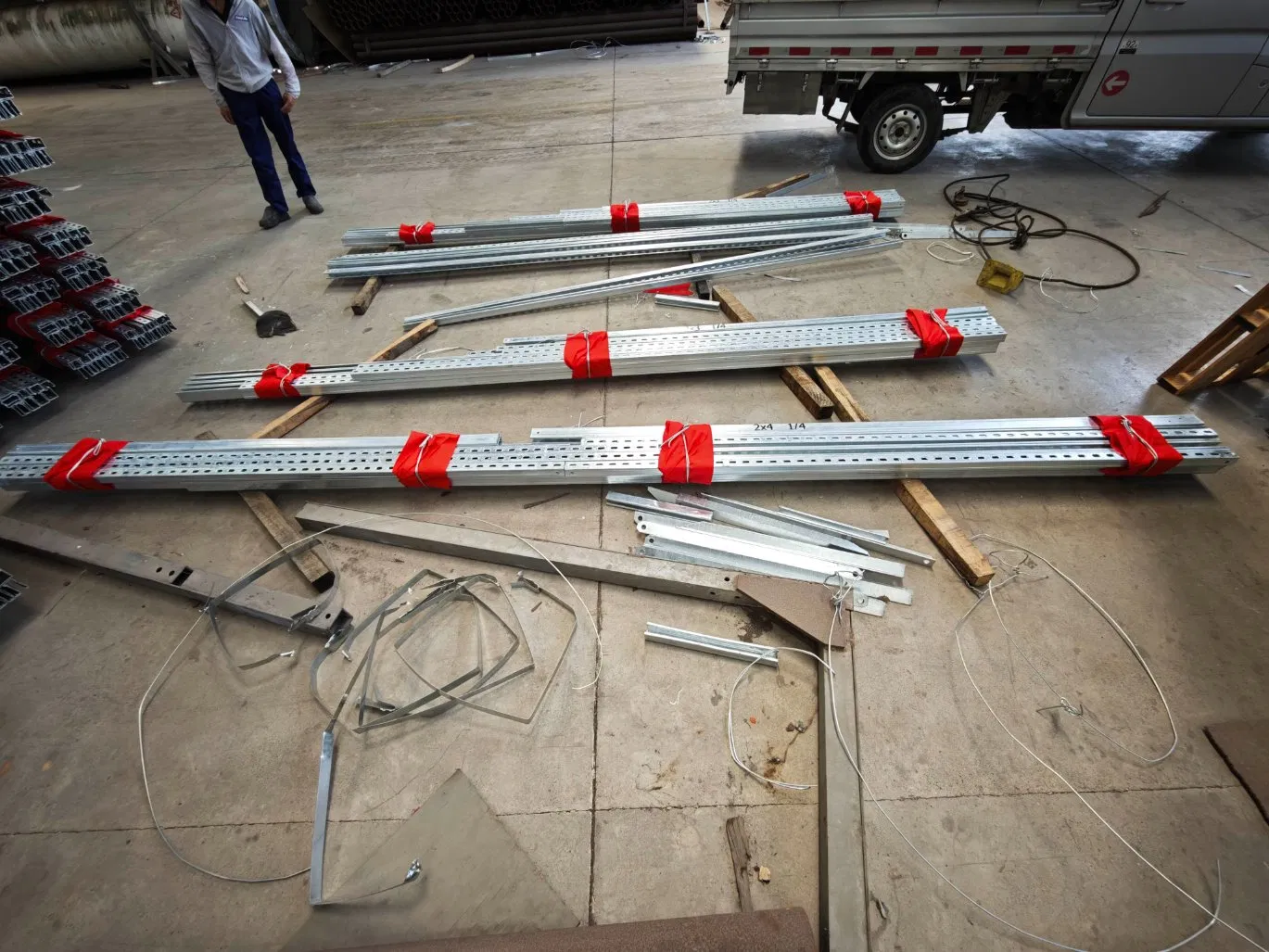 Durable HDG Solar Mount Bracket for 8 Panels, 10° Tilt