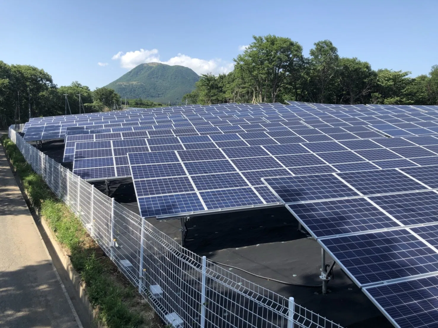 AG3 Good and Popular Commercial PV Products Aluminum Structure Solar Double Pile Design Ground Mounting System Brackets