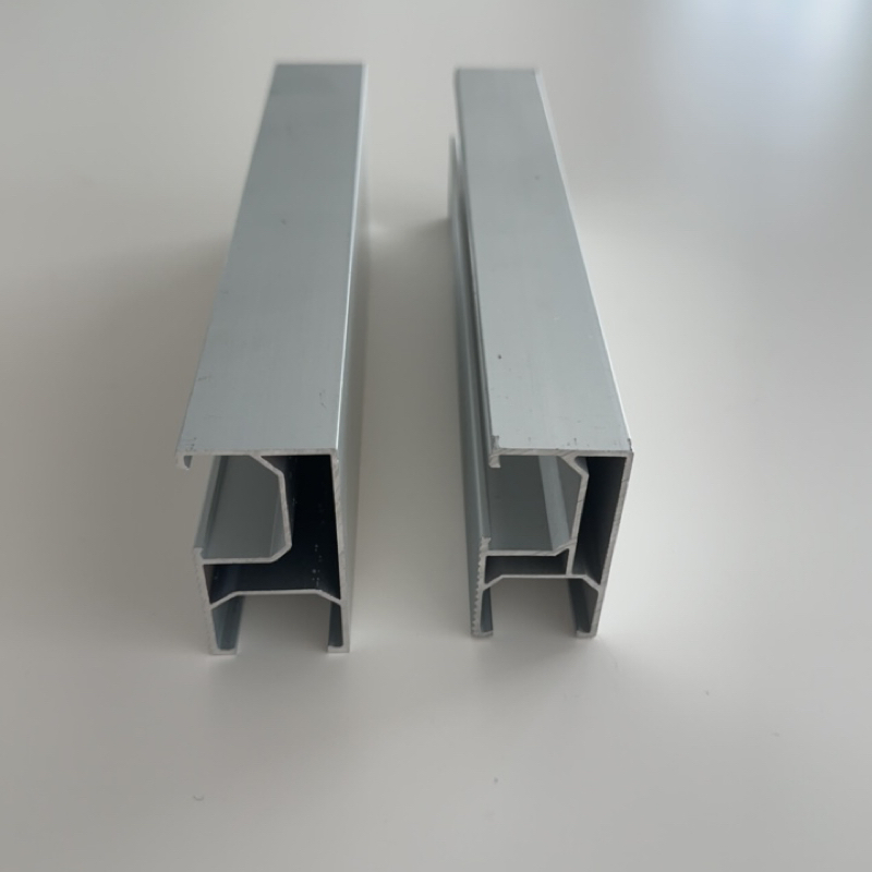 Effortless Lightweight Solar Bracket Rail for Roof Installations