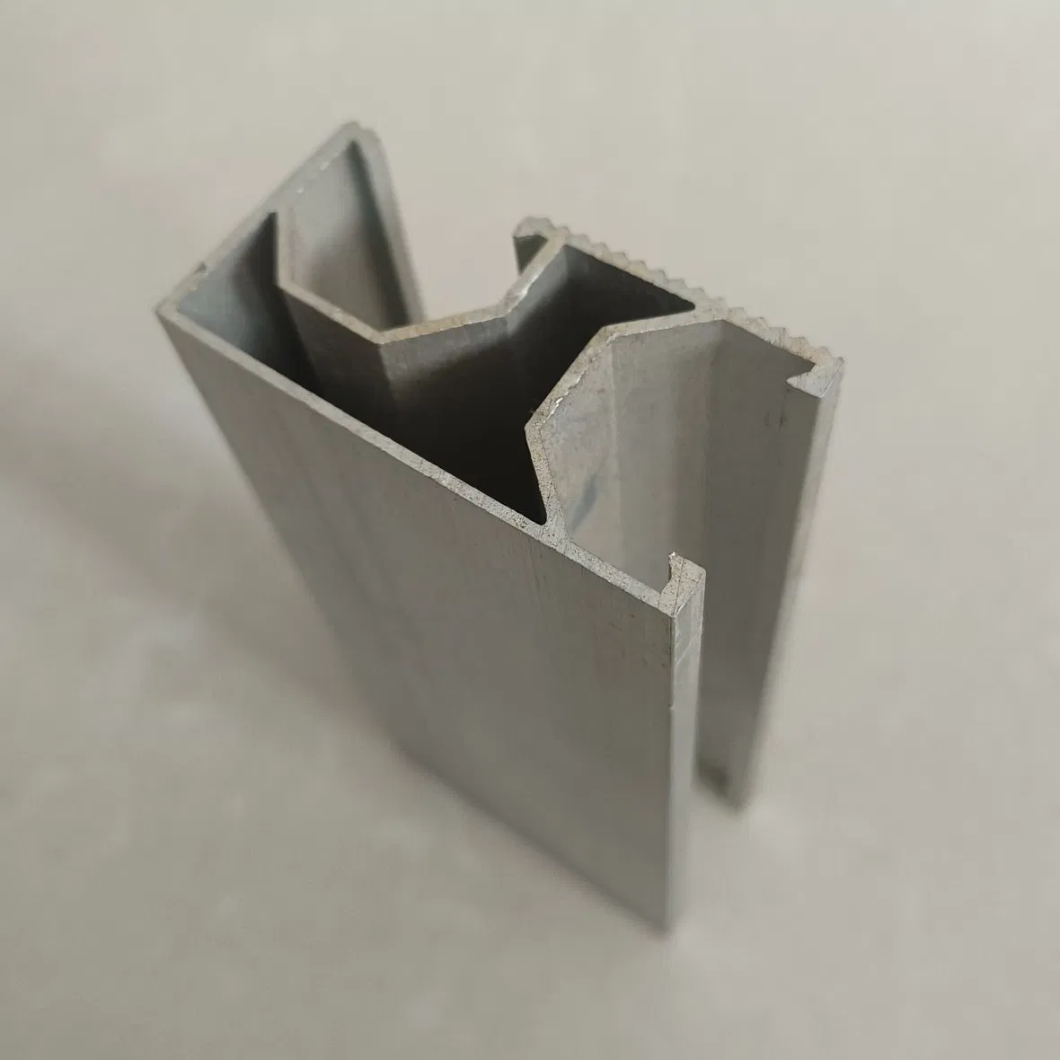 Photovoltaic Solar Energy Mounting System Aluminium Bracket/Clamp/Supporting Foot Connectors/Solar Panel Frame/Rail/Track