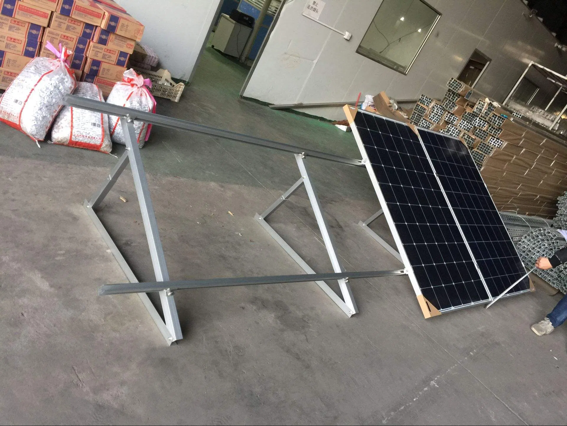 Pre-Assembled Tripod Flat Roof Solar Mounting Adjustable Lightweight Saves Time
