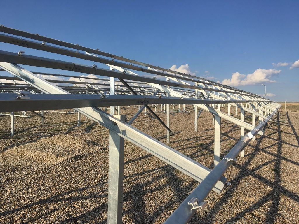 Ground Mounting Solar Panel Bracket Easy Installation for All Weather Conditions