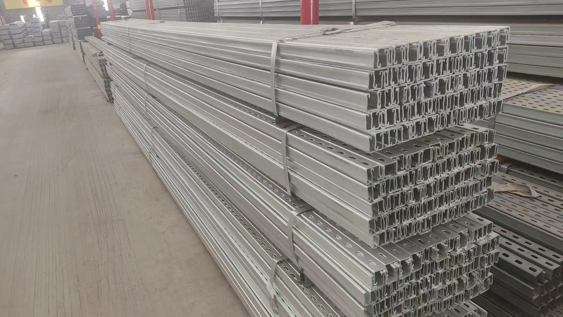 Durable Galvanized Photovoltaic Bracket with Precision Mount Solar Array Bracket Triangle Structure Stainless Steel Industrial Solar Panels