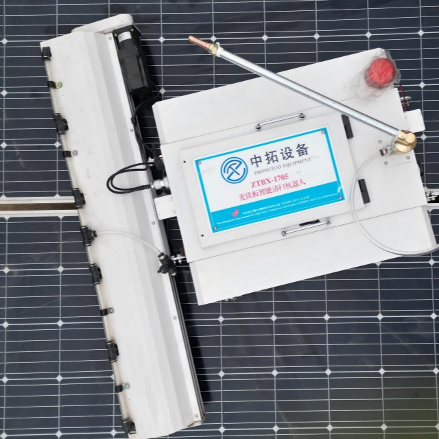 Remote Control &amp; High Efficiency Portable PV Cleaner Machine