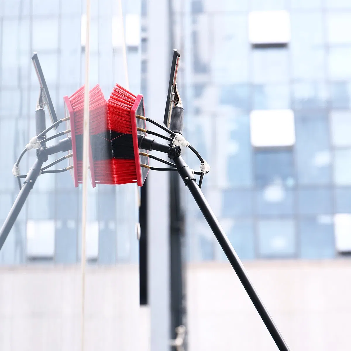 Durable Window Glass Cleaning Tools Solar Panel Cleaning Brush Water Fed Brush with Telescopic Pole