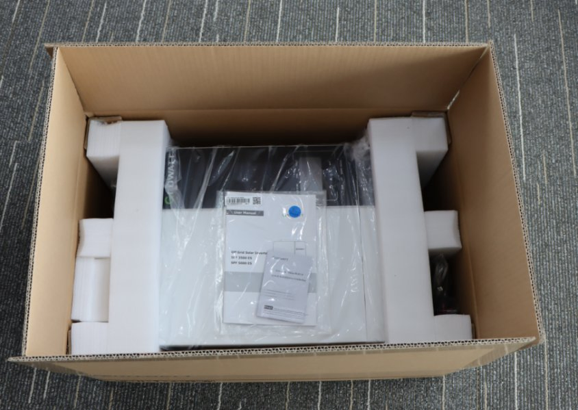 Integrated MPPT Charge Controller SPF5000es off Grid 5kw Growatt Solar Inverter