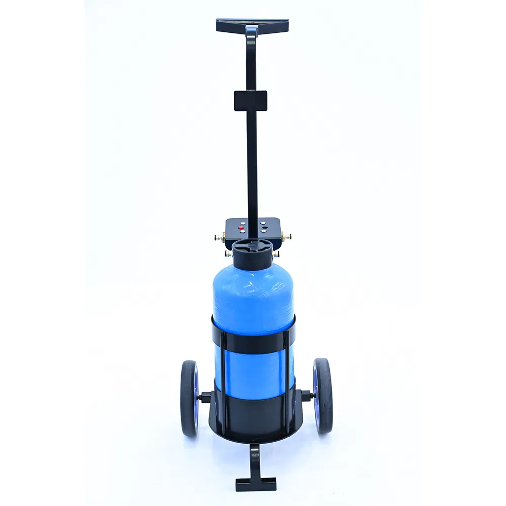 Portable Reverse Osmosis Machine for Cleaning Windows and Cleaning Solar Panels Outdoors with Deionized Water