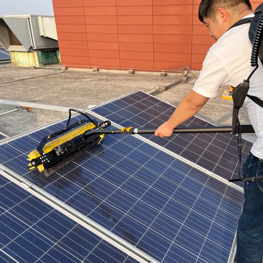 Semi-Automatic Solar Panel Cleaning System Washing Machine with Water-Fed Pole Rolling Brush