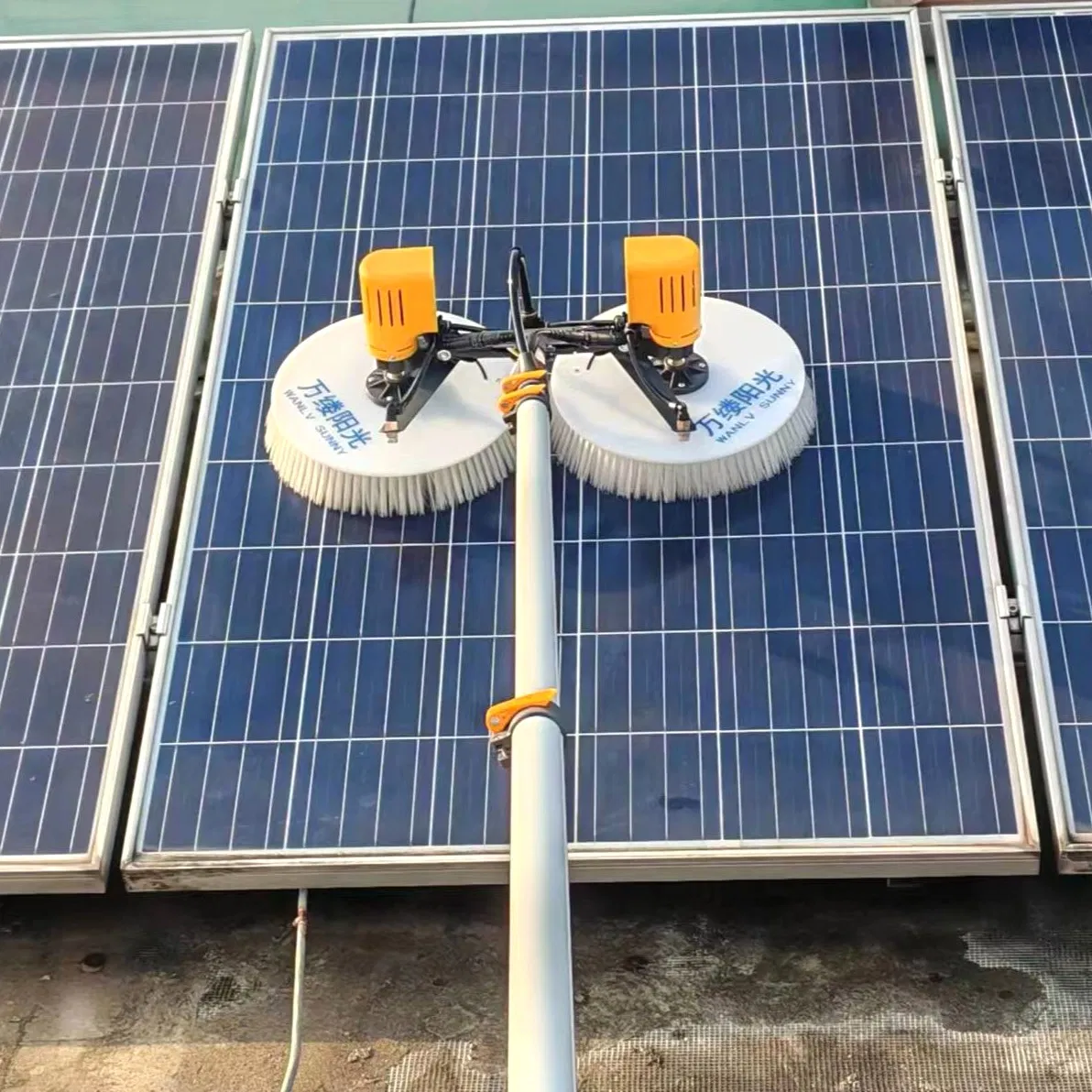 Portable Solar Panel Cleaning Machine with 65cm Cleaning Width