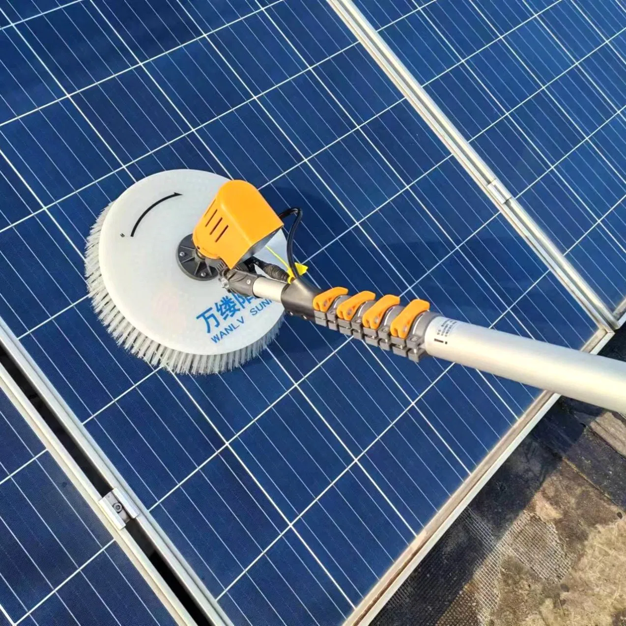 Single-Disc Rotary Brush Cleaner Solar Panel Cleaning Equipment with Telescopic Alloy Handle