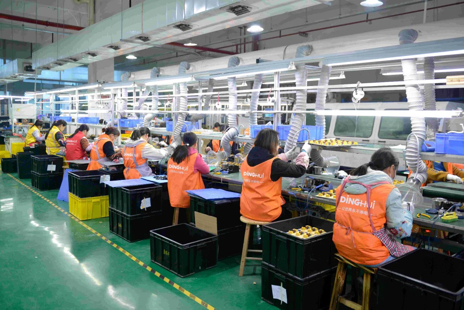 Factory Direct Sale High Frequency Single Phase 1kVA 2kVA Single Phase on off Grid Solar System Micro Inverter