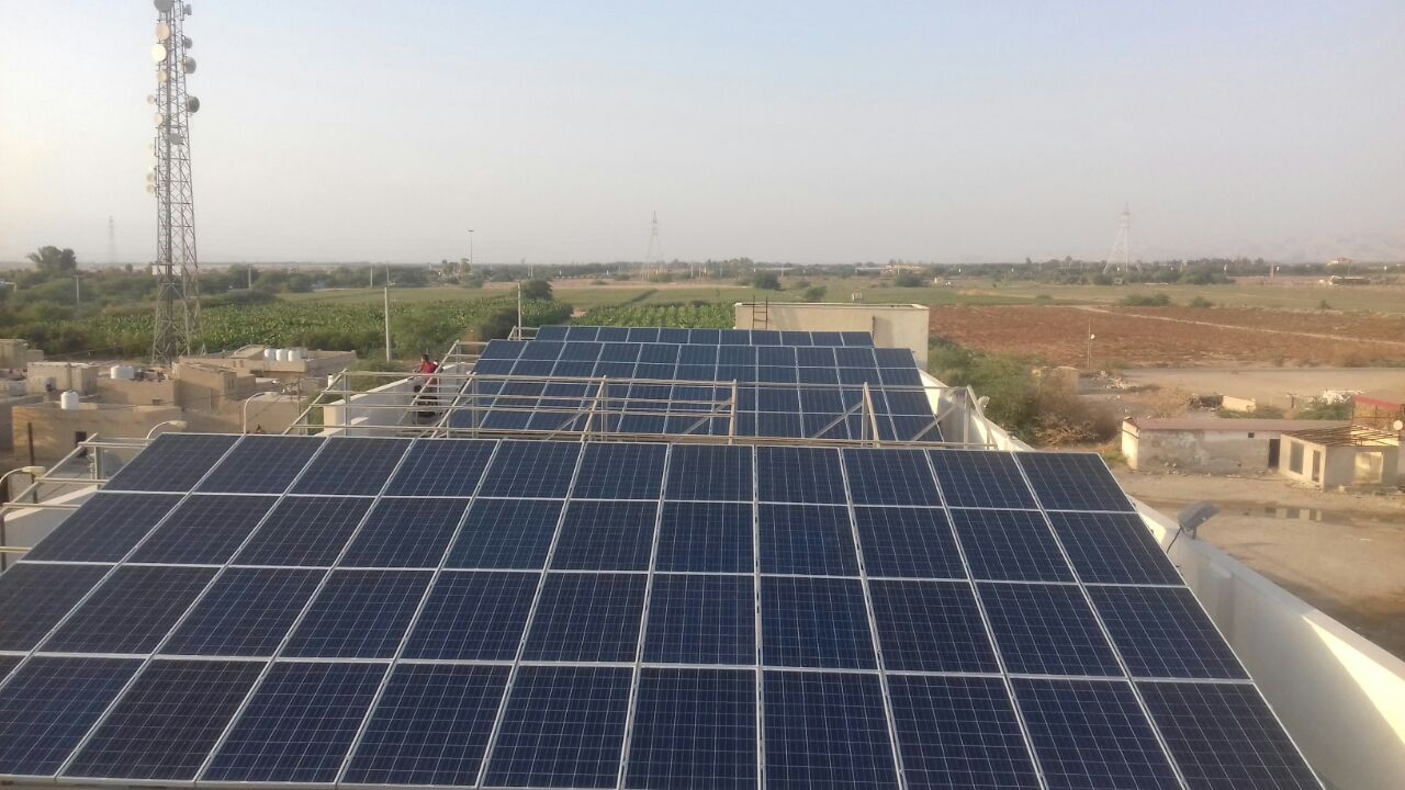 Auto Solar Panel Tracking System Sun Tracker Mounting Structure for Agriculture, Residential, Commercial Solar Project