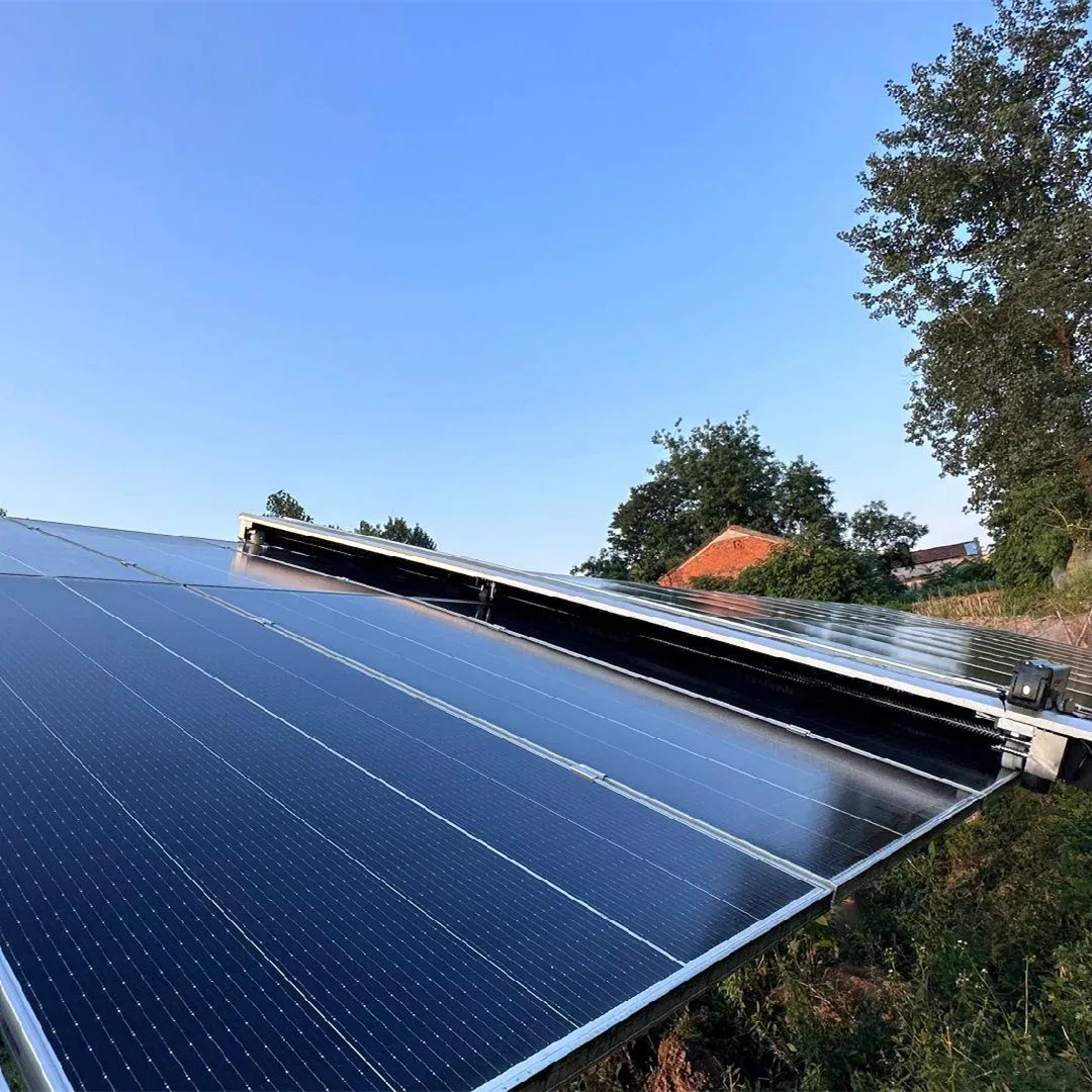 Photovoltaic PV Panel Cleaning Machine Automatic Solar Panel Clean Machine