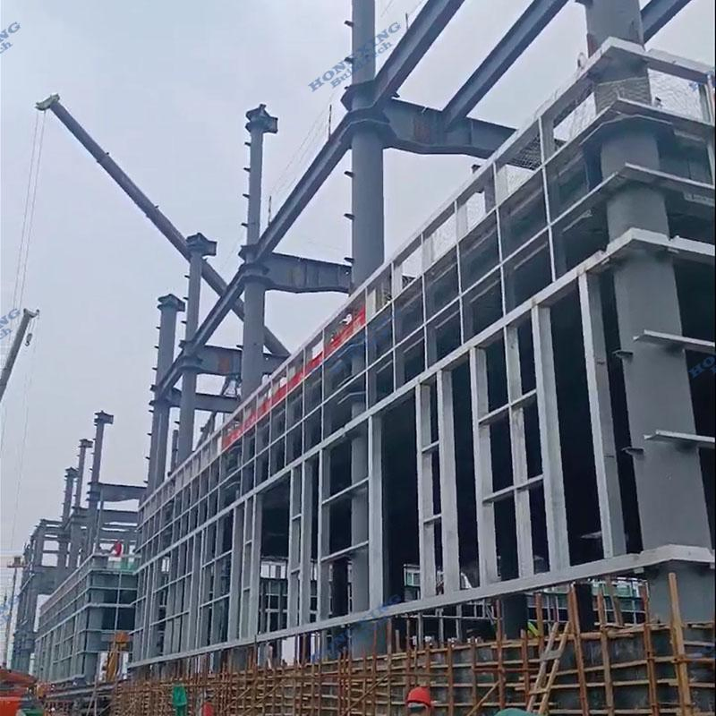 Prefabricated Steel Workshop/Steel Building/ Steel Logistic Center