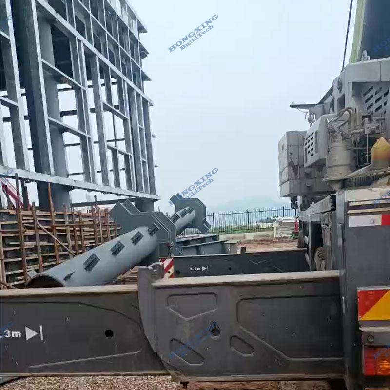 Prefabricated Steel Workshop/Steel Building/ Steel Logistic Center