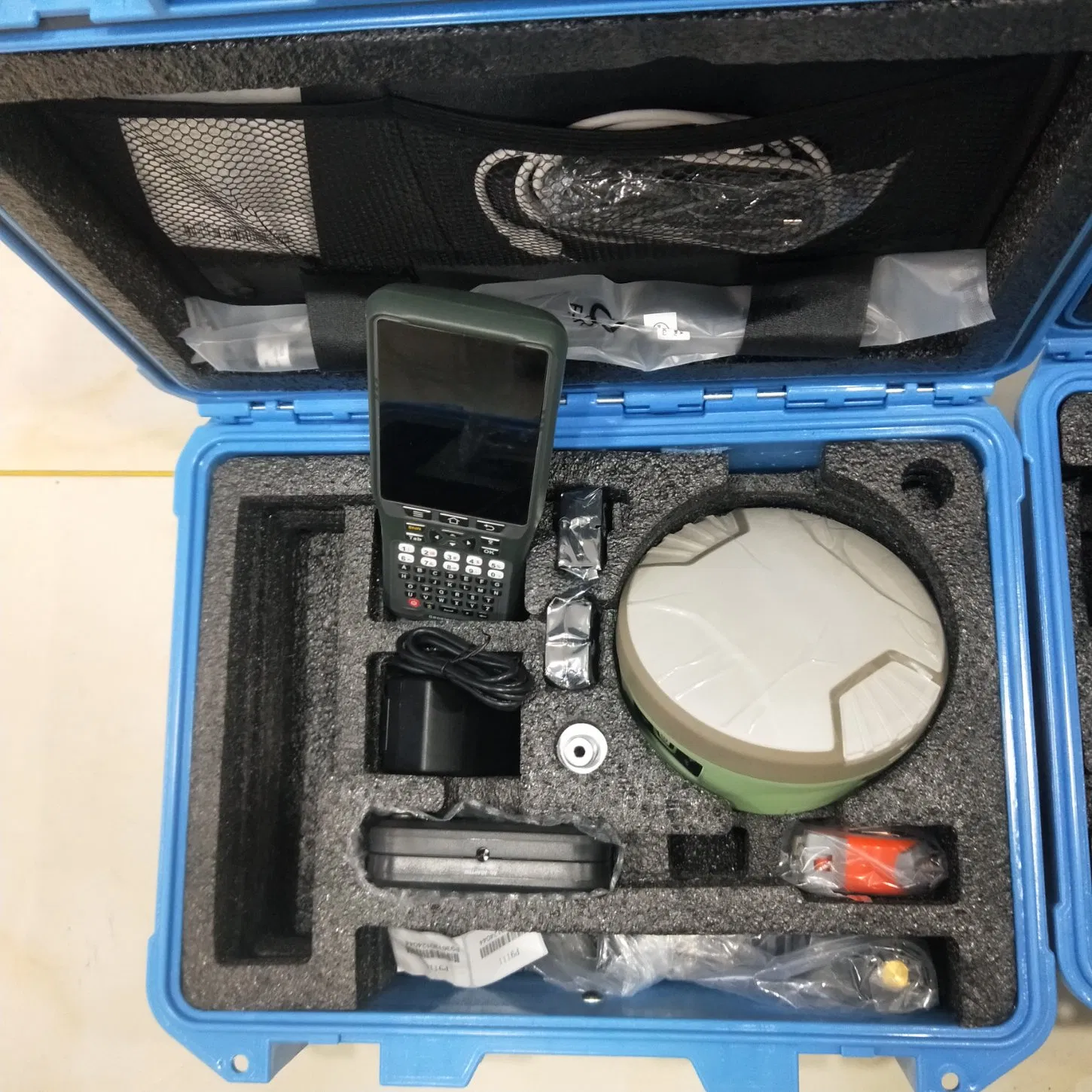 High Performance Unique Brand Land Survey GPS Gnss A90 with 800 Channles