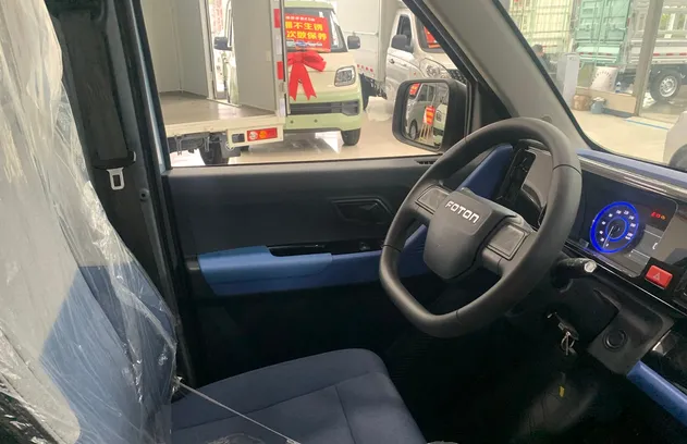 Cargo Truck Detail 3