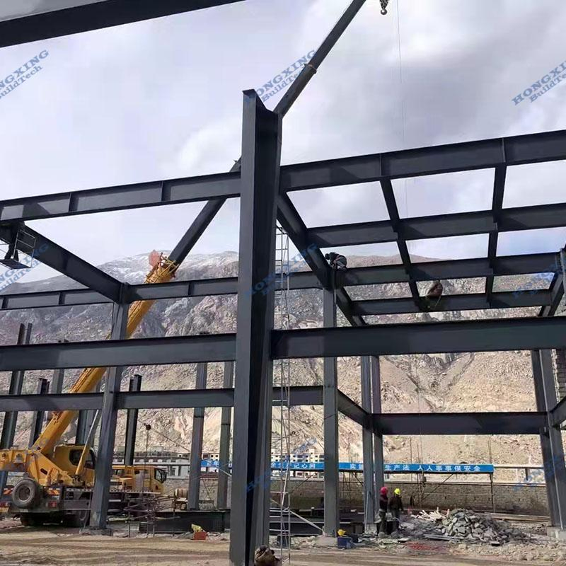 Prefabricated Steel Workshop/Steel Building/ Steel Logistic Center