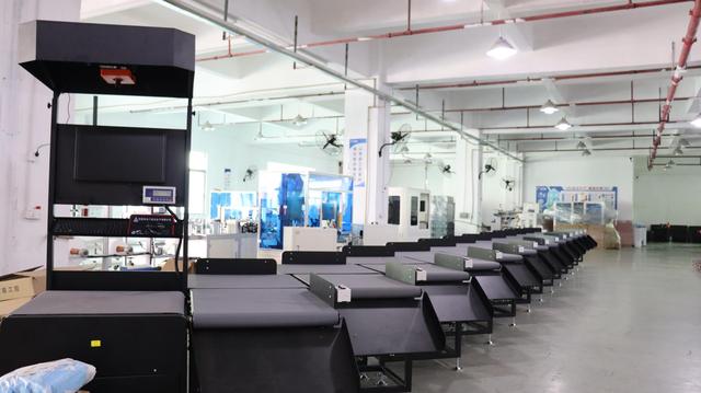 StudioWare air freight and express parcel sorting area