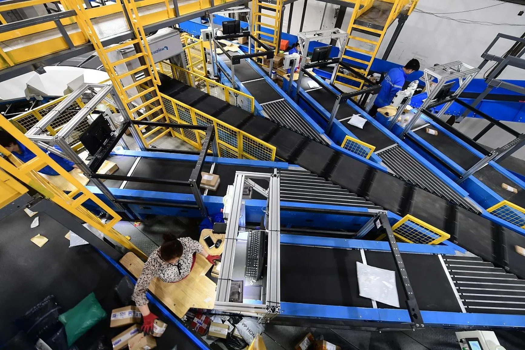 Advanced Linear Sorting System for Courier and Express Logistics