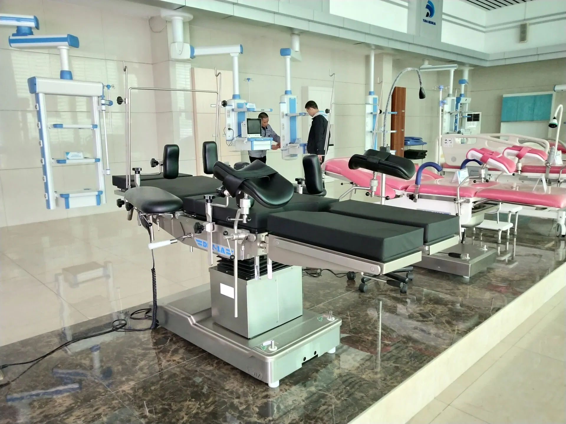 Extra Low Position Electric Hydraulic Medical Hospital Operating Bed Ophthalmic Brian Surgical Operation Table