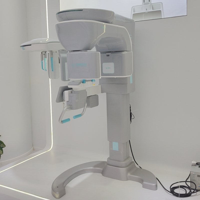 Digital Cbct Cone Beam Opg X-ray Machine Dental Cone-Beam Computed Tomography 3D Cbct Machine with Ai Software
