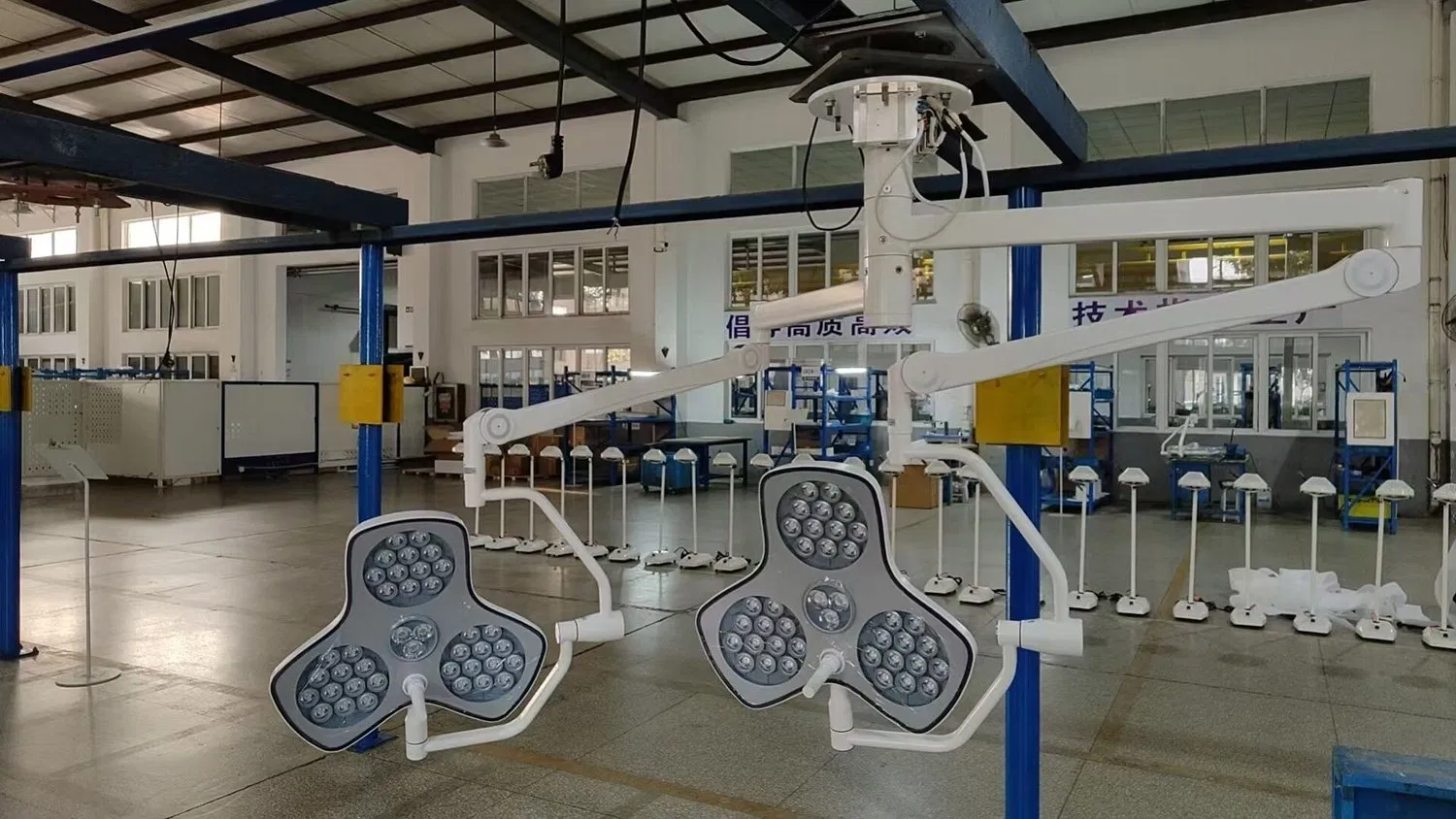 Electric LED Surgical Operating Lamp LED Petal Type Single &amp; Double Head Operation Lighting Shadowless Operation Light