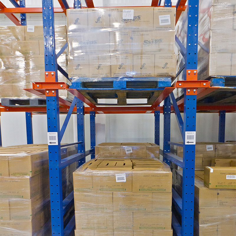 China Factory Heavy Duty Drive-in Storage Racking System Warehouse Industrial Steel Drive-in Pallet Rack Shelves of High Density