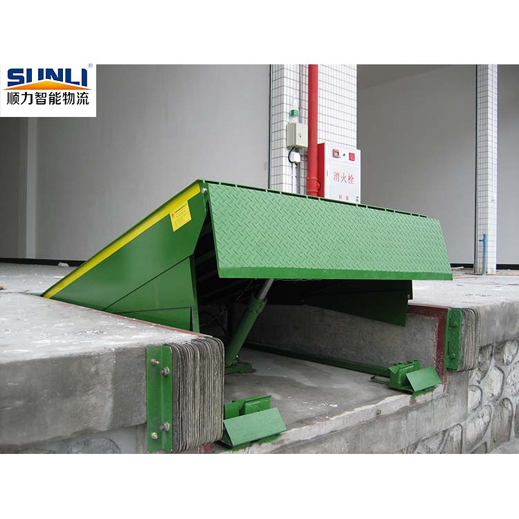 China Factory Hot Selling Electric Hydraulic Drive Carbon Steel Loading Dock Leveler 10-22T for Warehouse Ramp Loading/Unloading