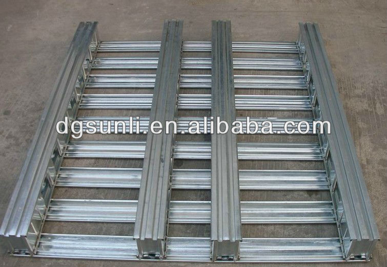 2000KG Payload 2-Way Entry Single Faced Steel Pallet