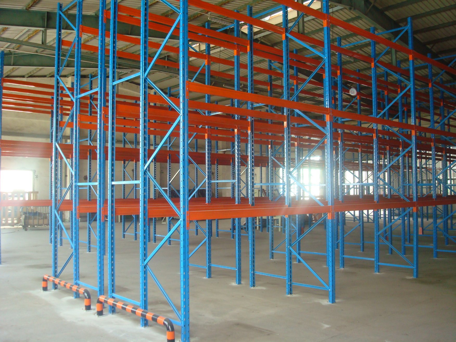Factory Selling Industrial Heavy-Duty Steel Warehouse Pallet Storage Racks Multi-Layer Selective Pallet Racking Shelves System