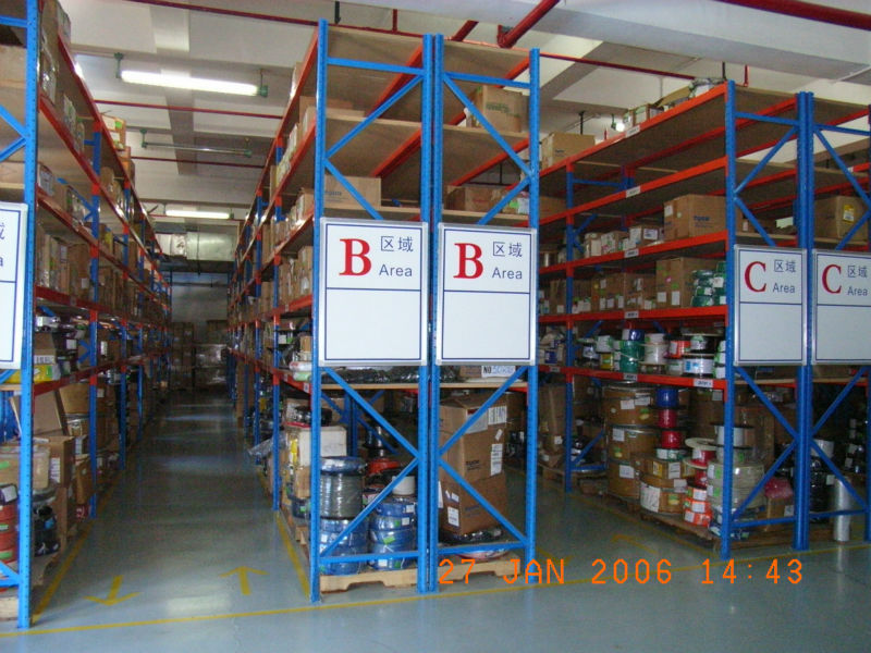 China Factory Adjustable Multi-Layer Steel Pallet Racking Shelves Heavy-Duty Selective Industrial Warehouse Pallets Racking