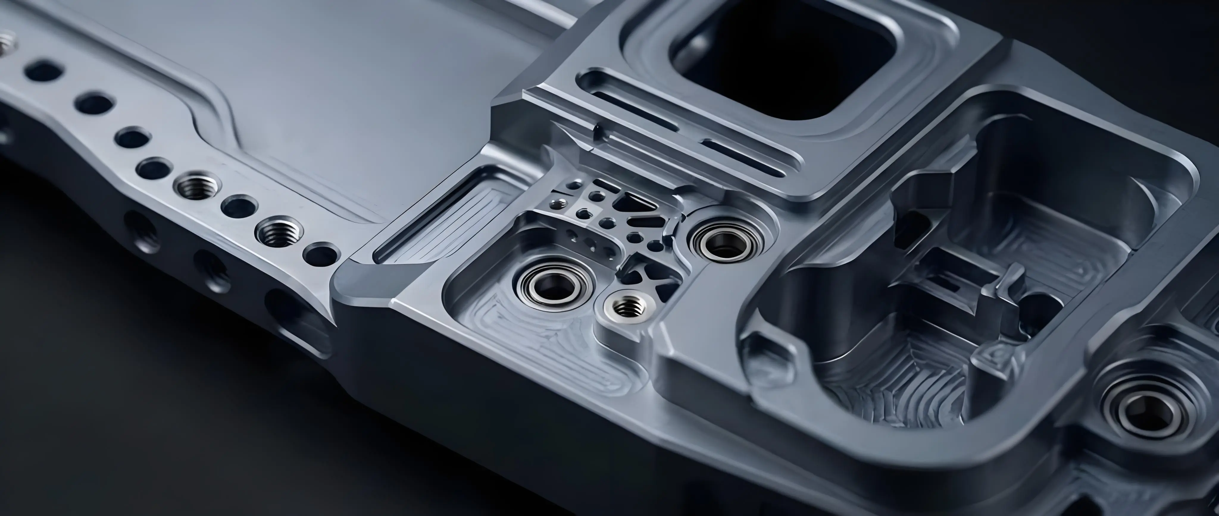 Custom CNC machined metal and molded plastic parts manufactured by Sunmy Hardware