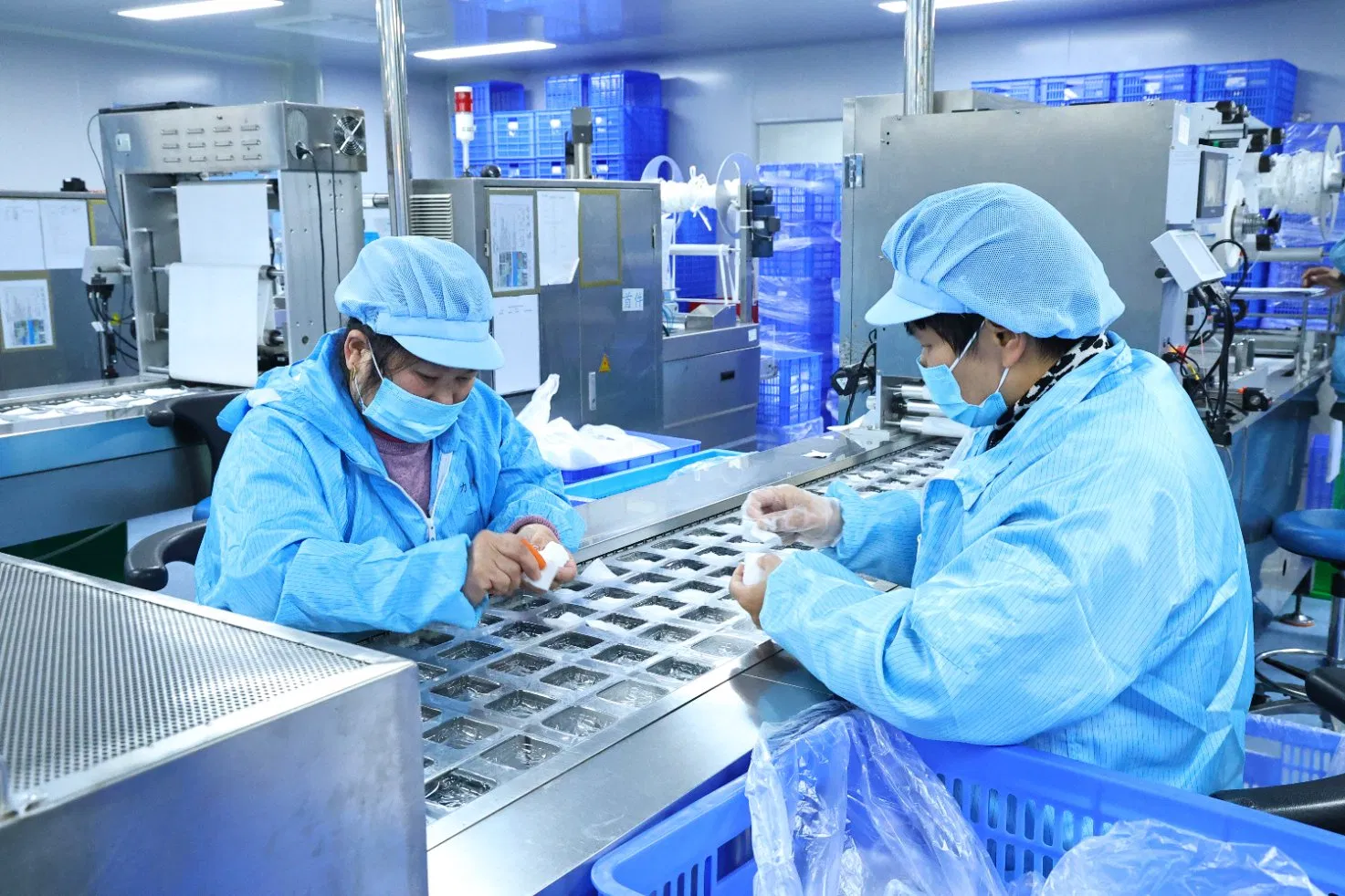 Ori-Power Premium Waterproof Compact Trauma Medical Kits for Any Emergencies, Ideal for Home, Office, Car, Travel, Outdoor, Camping, Hiking, Boating