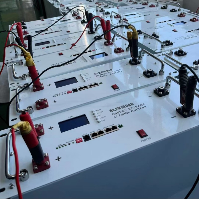 Long Backup Time Lithium Ion Battery in off-Grid Solar Energy System for Home Use