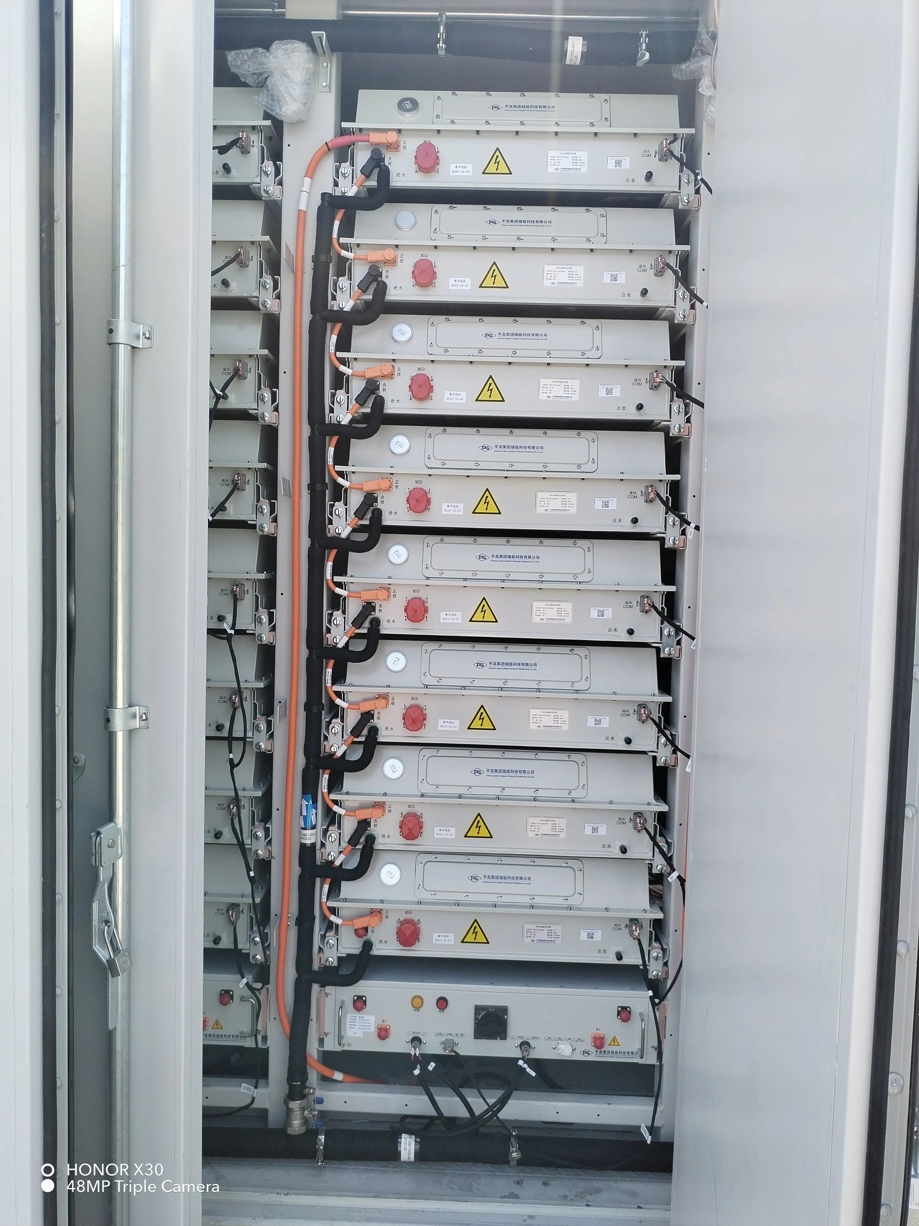 Eco-Friendly Home Energy Storage Solution with Advanced LiFePO4 Technology