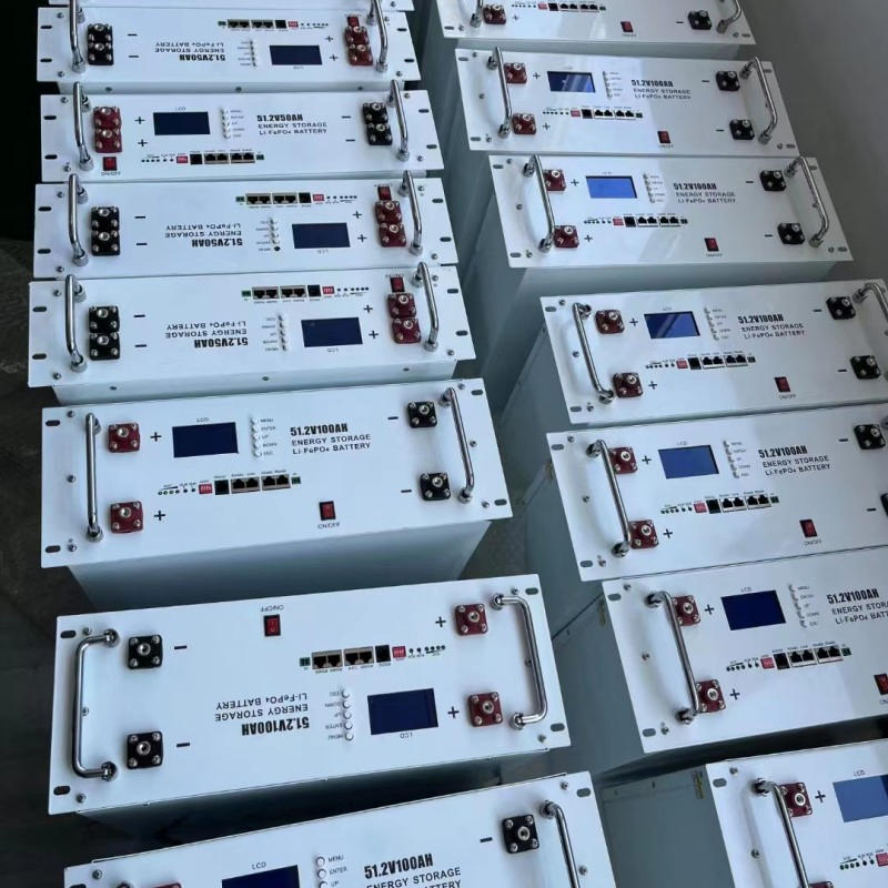 Long Backup Time Lithium Ion Battery in off-Grid Solar Energy System for Home Use