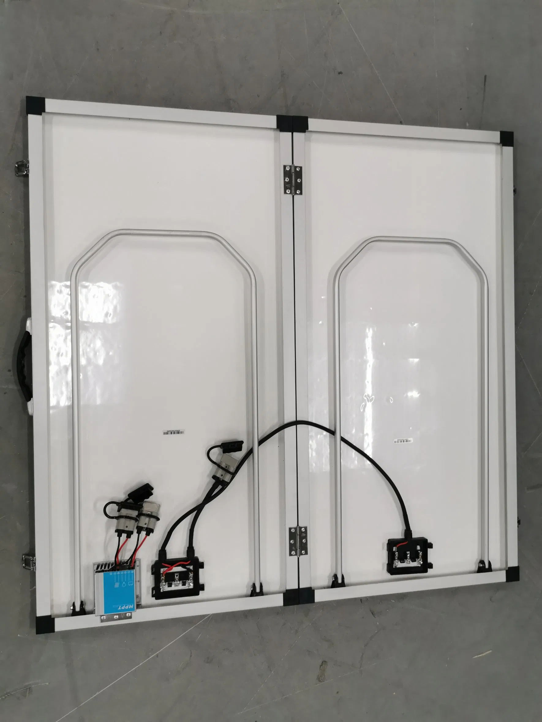 Easy to Carry 200W Folding Solar Panel with Handle for Camping, RV Power Supply