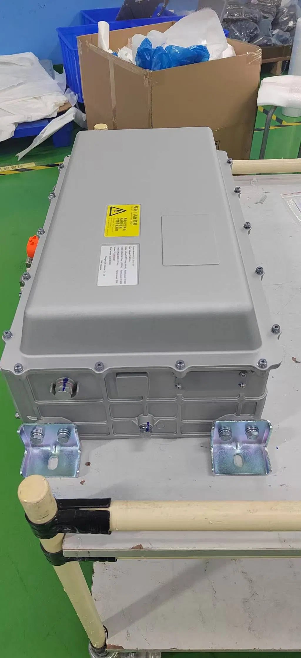 15. Efficient Integrated Power Solution for Electric Cars