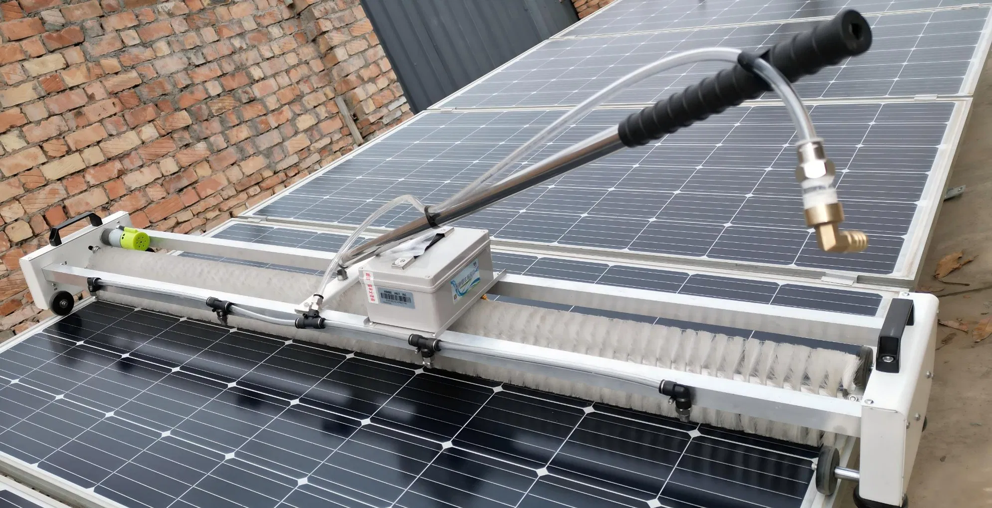 Solar Panel Cleaning Solution Kit with Extendable Handle and Pump Sprayer