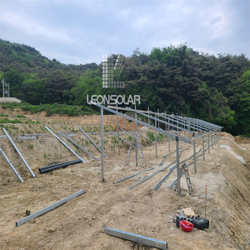 Carbon Steel Ground Mounting System PV Panels Installation Support Solar Energy Mounting Structure for Photovoltaic