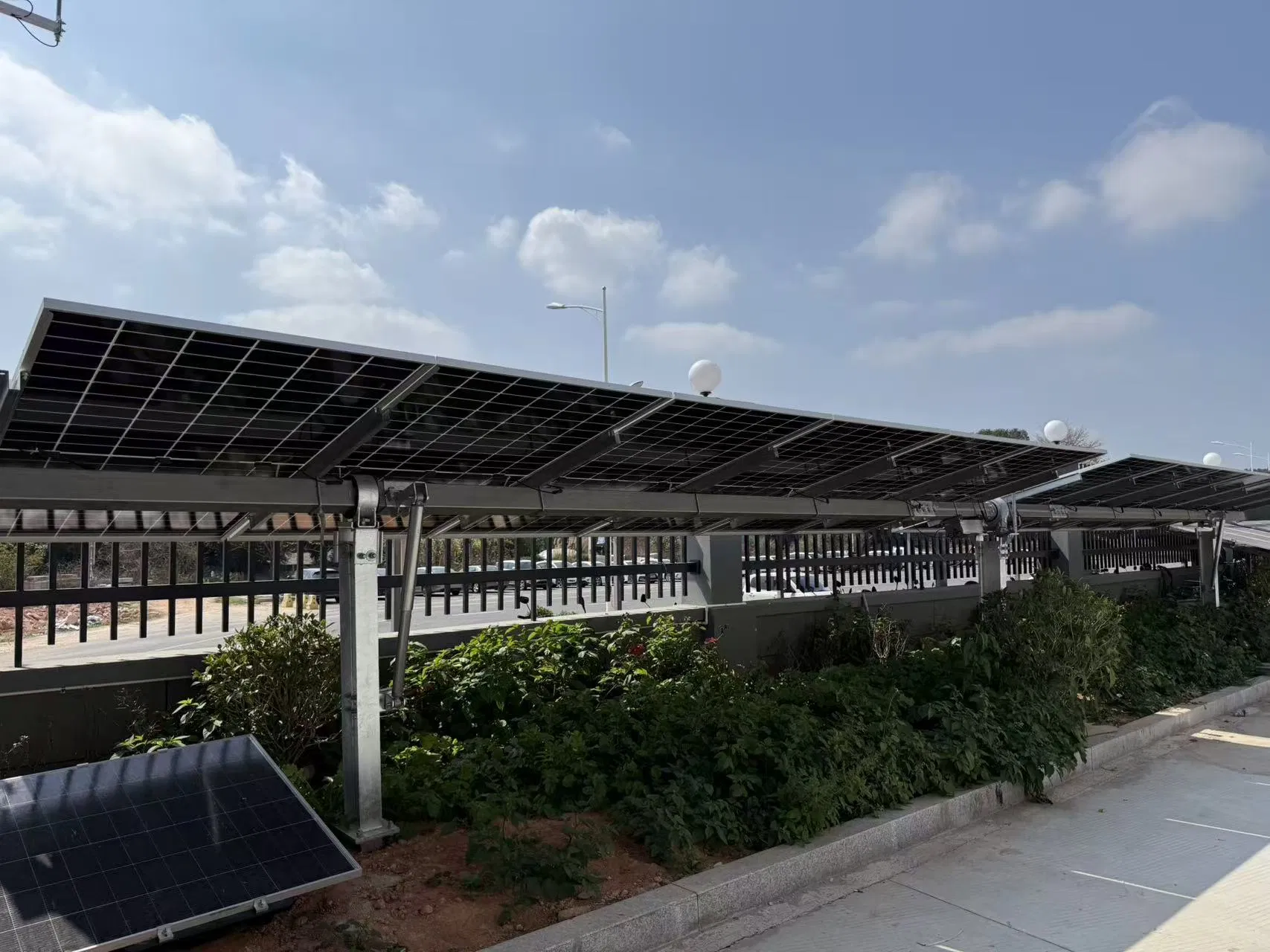 Single Axis Smart Solar Tracking System Solar Panel Mount with Sun Tracker Ground Mounting