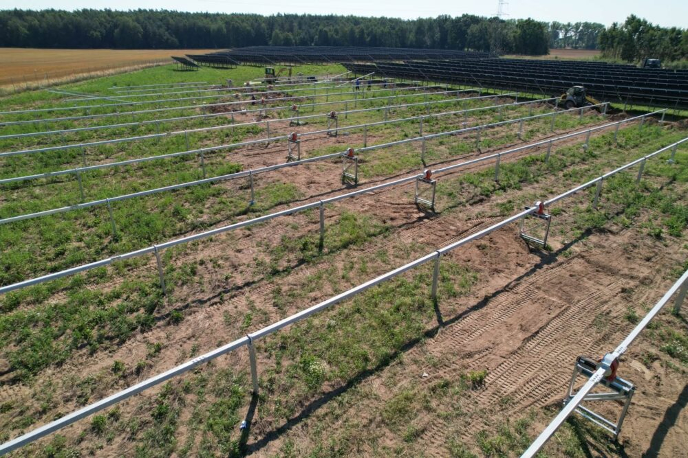 Smart Single Axis Solar Tracker System Solar Tracker Slew Drive with Durable Construction