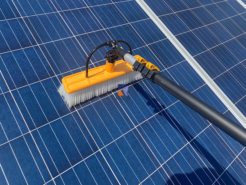 Telescopic Solar Panel Cleaning Kit for Efficient Glass Washing