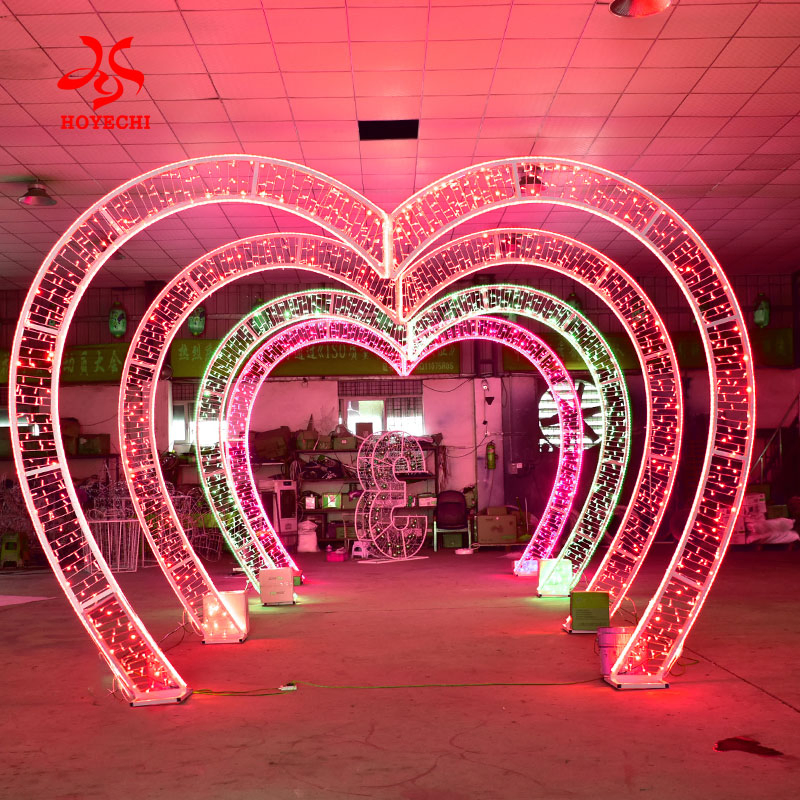 Hoyechi LED Heart Tunnel Colorful Arch Street Light for Outdoor Wedding Decoration
