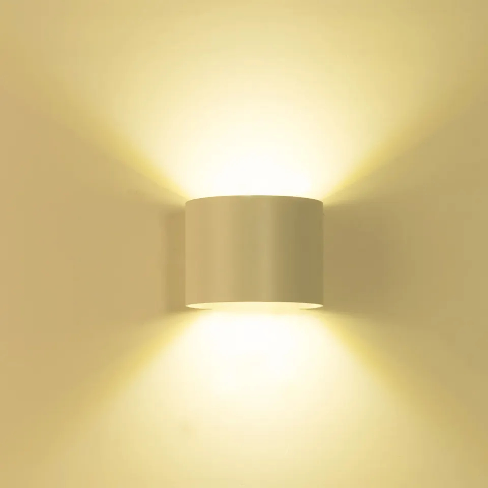 Sleek Modern Outdoor LED Wall Pack Light for Elegant Spaces